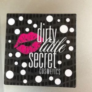 Dirty Little Secret Baked Highlighter in Bellini